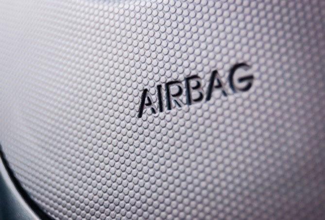 ремонт подушки безопасности коленей ремонт подушки безопасности коленей